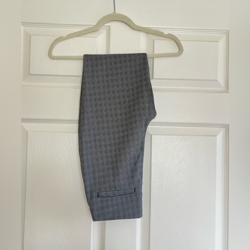 Carolina Belle Women’s Charcoal Checkered Dress Pants